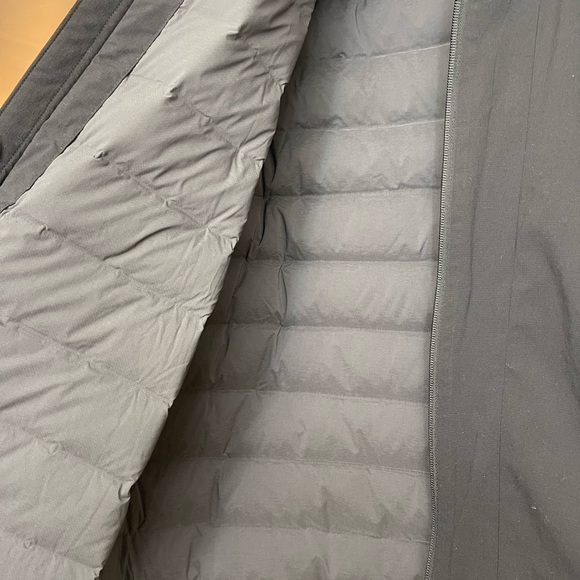 Lululemon Black Bomber XL - Picture 6 of 8